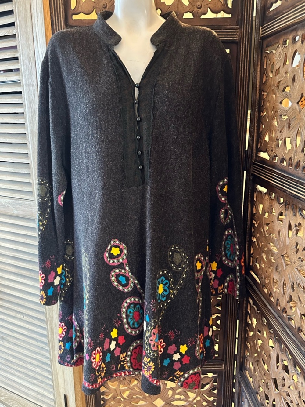 ICE SILK Boho Floral Trim Pull On Long Sleeved Dress w/ Crochet & Button Yolk.